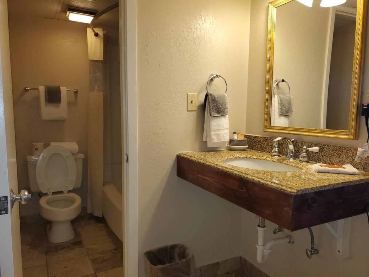 Kansas Country Inn Oakley Luaran gambar