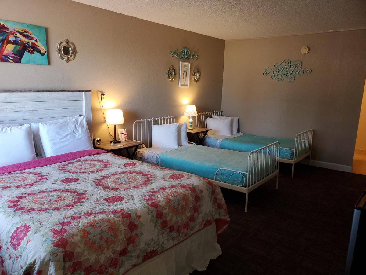 Kansas Country Inn Oakley Luaran gambar